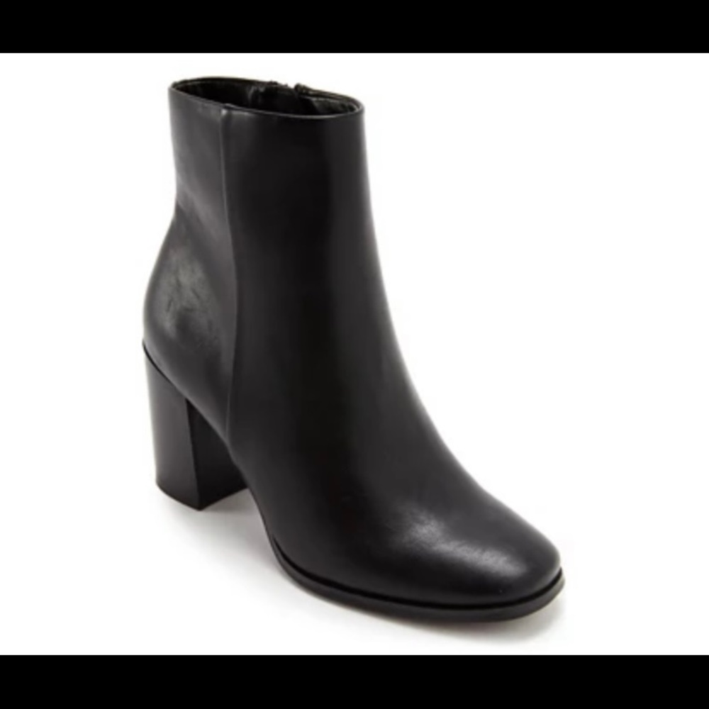 New Directions®
Glenda Booties